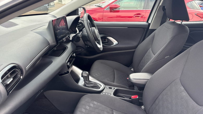 Toyota Yaris 1.5 Hybrid Icon 5dr CVT Hybrid Hatchback